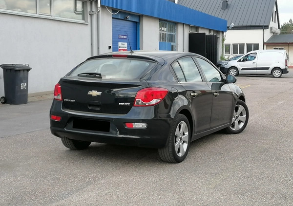 Chevrolet Cruze cena 18900 przebieg: 220000, rok produkcji 2012 z Ostrołęka małe 92
